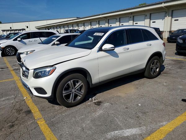 2017 MERCEDES-BENZ GLC