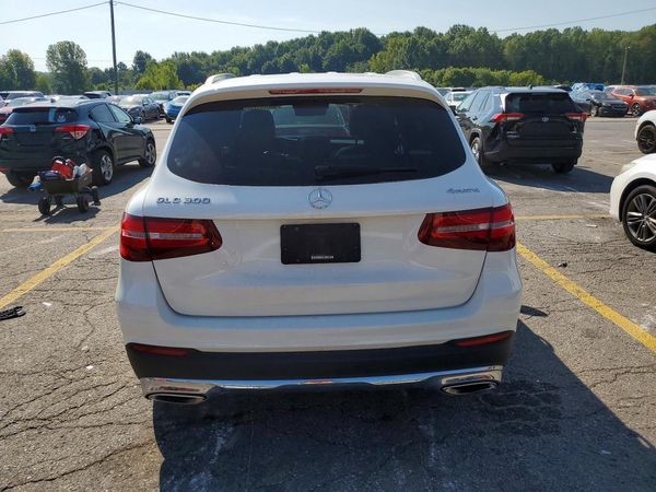 2017 MERCEDES-BENZ GLC
