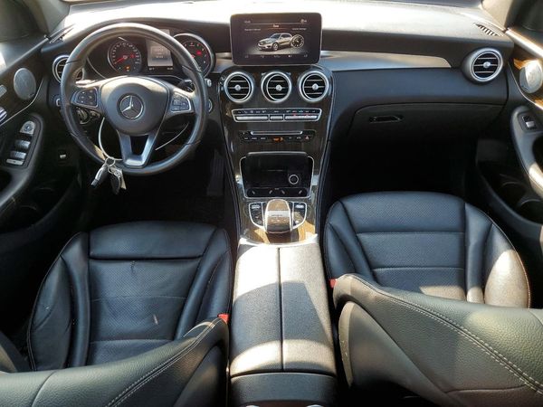 2017 MERCEDES-BENZ GLC