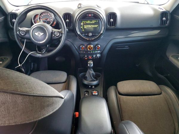 2018 MINI COOPER