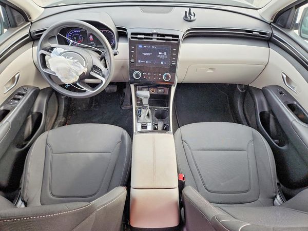 2022 HYUNDAI TUCSON SE