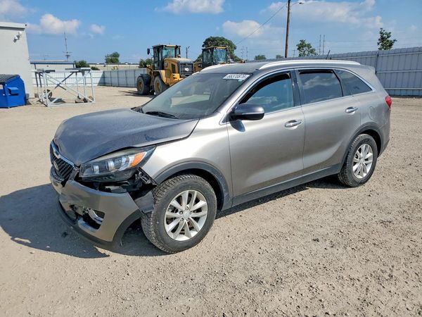 2016 KIA SORENTO L / LX — Front 3/4
