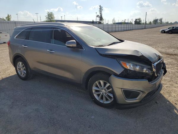 2016 KIA SORENTO L / LX — Passenger 3/4