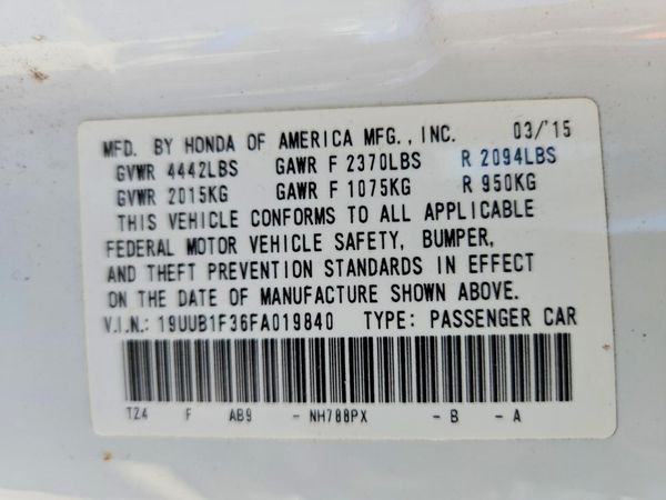 2015 ACURA TLX Base