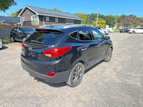 2015 HYUNDAI TUCSON GLS (Middle)