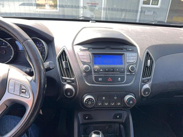 2015 HYUNDAI TUCSON GLS (Middle)