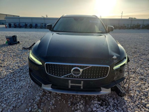2018 VOLVO V90 CROSS COUNTRY Inscription