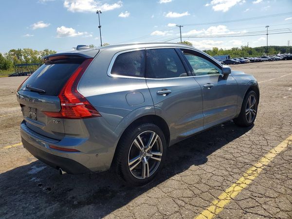 2019 VOLVO XC60 Momentum — PSRA