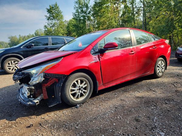 2017 TOYOTA PRIUS