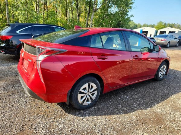 2017 TOYOTA PRIUS