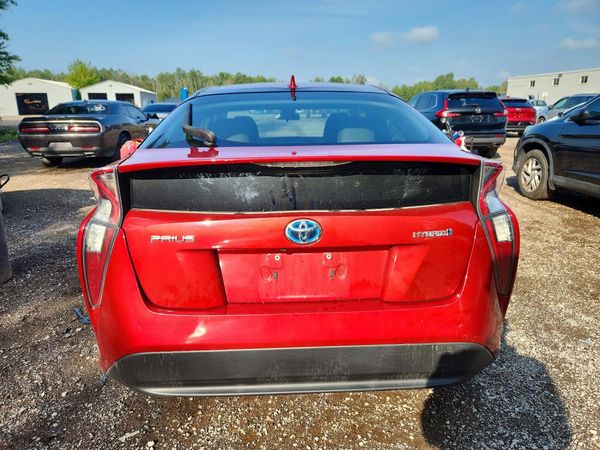 2017 TOYOTA PRIUS