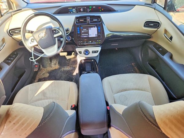 2017 TOYOTA PRIUS
