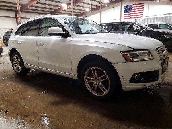 2017 AUDI Q5 quattro Premium Plus