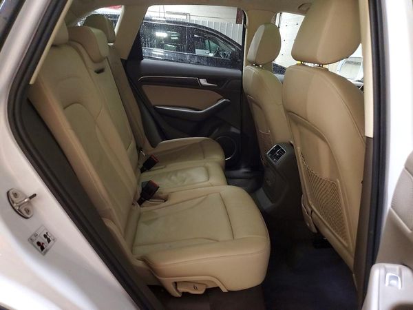 2017 AUDI Q5 quattro Premium Plus