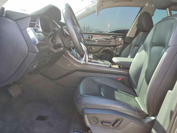 2019 AUDI Q8