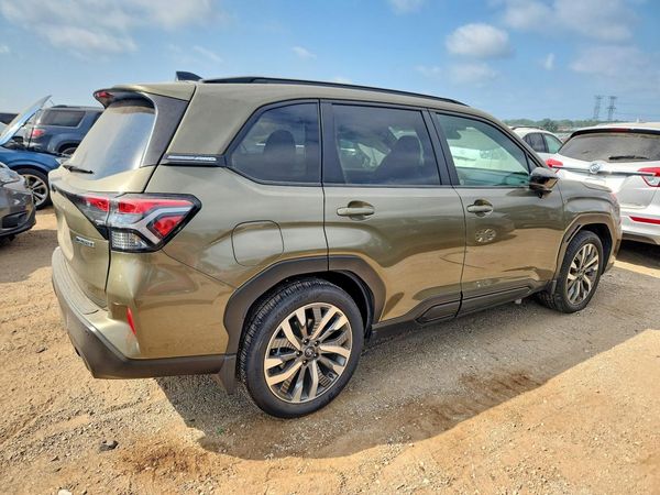 2025 SUBARU FORESTER