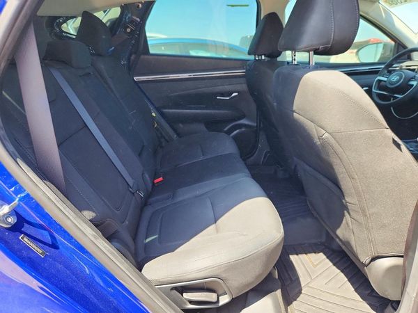 2023 HYUNDAI TUCSON SE