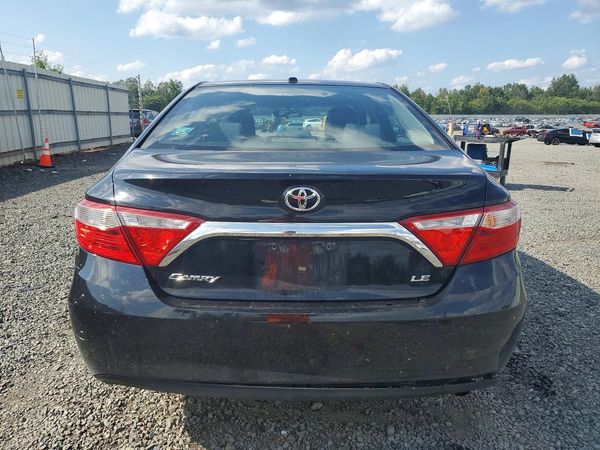 2015 TOYOTA CAMRY