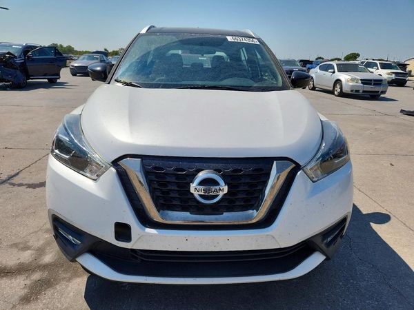 2019 NISSAN KICKS