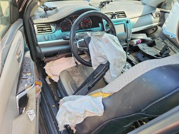 2015 TOYOTA CAMRY — CKPT
