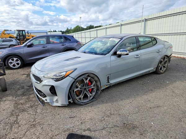 2018 KIA STINGER