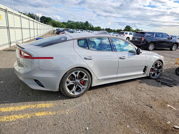 2018 KIA STINGER GT2