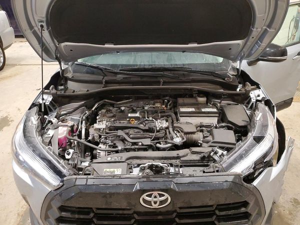 2026 TOYOTA COROLLA CROSS