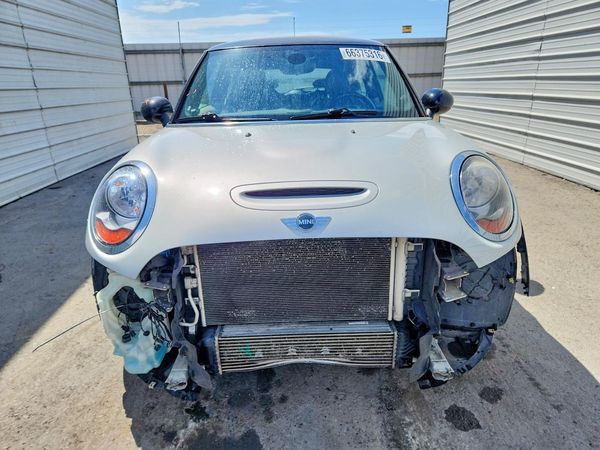2014 MINI COOPER