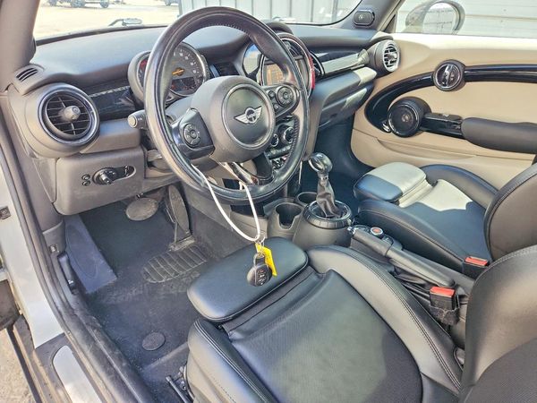 2014 MINI COOPER
