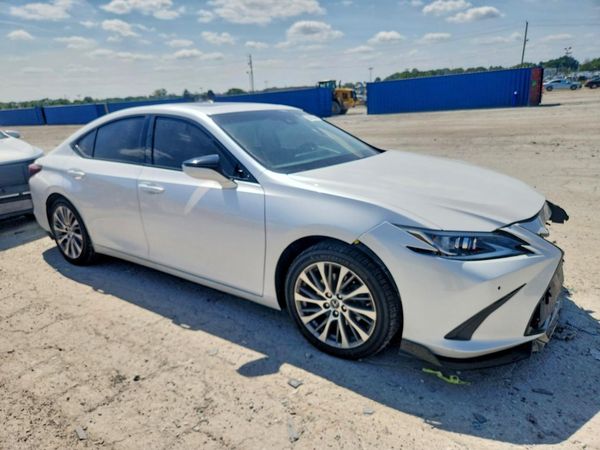 2019 LEXUS ES 350