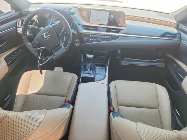 2019 LEXUS ES 350