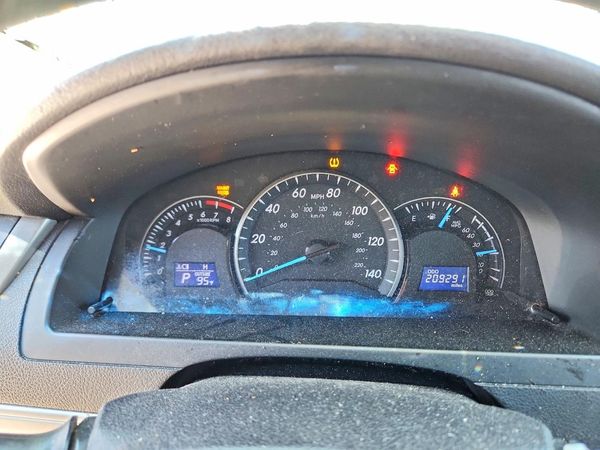 2014 TOYOTA CAMRY