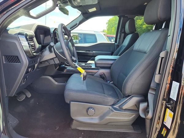 2025 FORD F150 STX