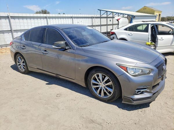 2015 INFINITI Q50