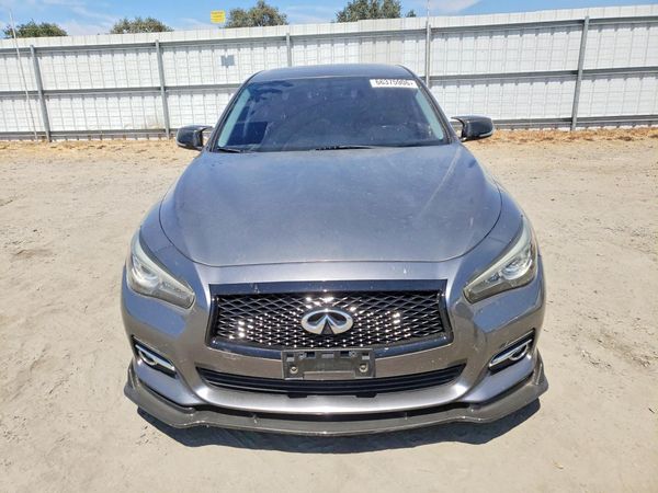 2015 INFINITI Q50