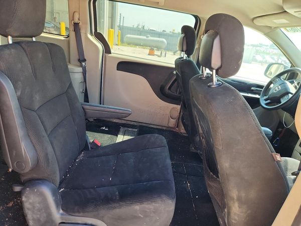 2015 DODGE GRAND CARAVAN SE