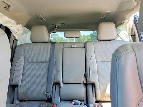 2017 TOYOTA HIGHLANDER LE/LE Plus — SUVN