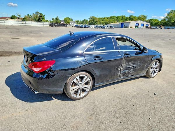 2015 MERCEDES-BENZ CLA