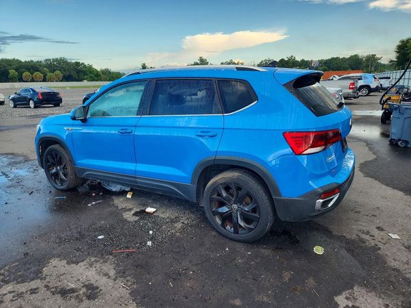 2022 VOLKSWAGEN TAOS