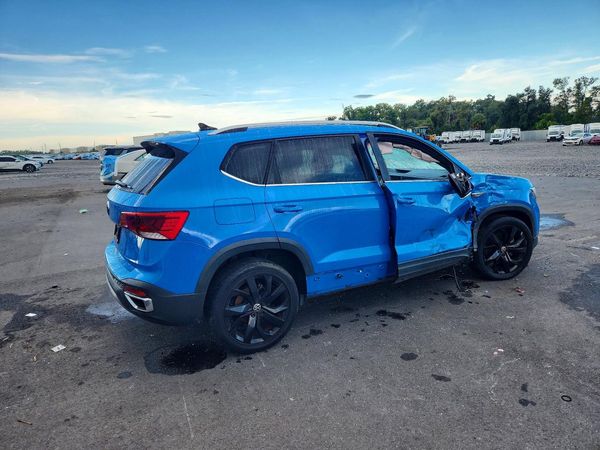 2022 VOLKSWAGEN TAOS