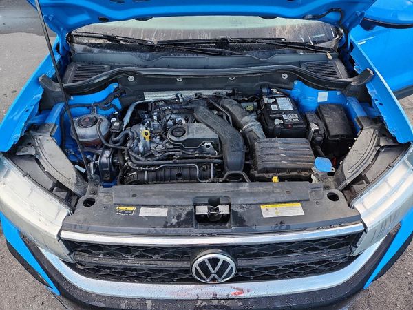 2022 VOLKSWAGEN TAOS