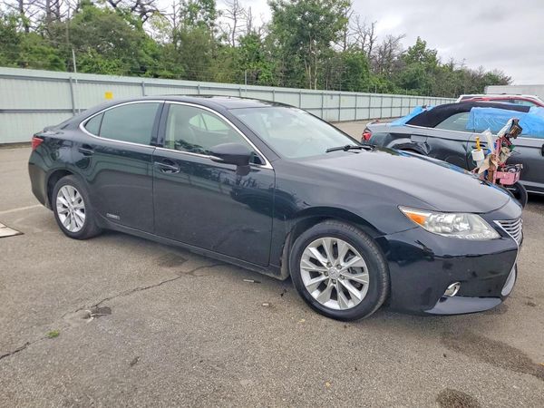 2014 LEXUS ES 300h