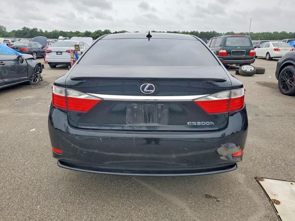 2014 LEXUS ES 300h