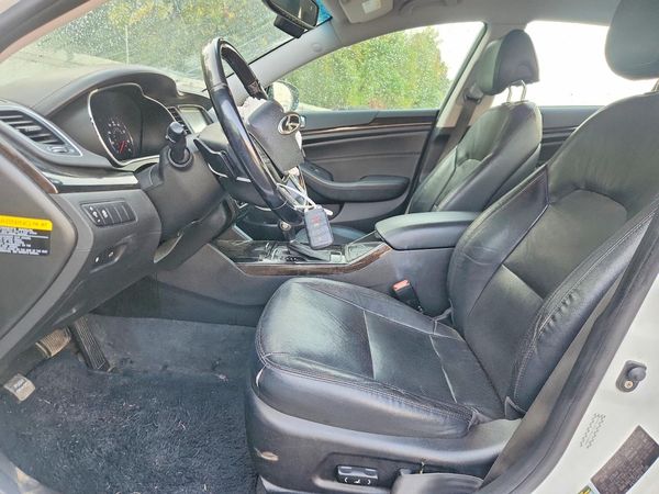 2014 KIA CADENZA