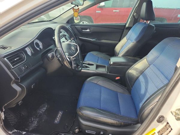 2016 TOYOTA CAMRY