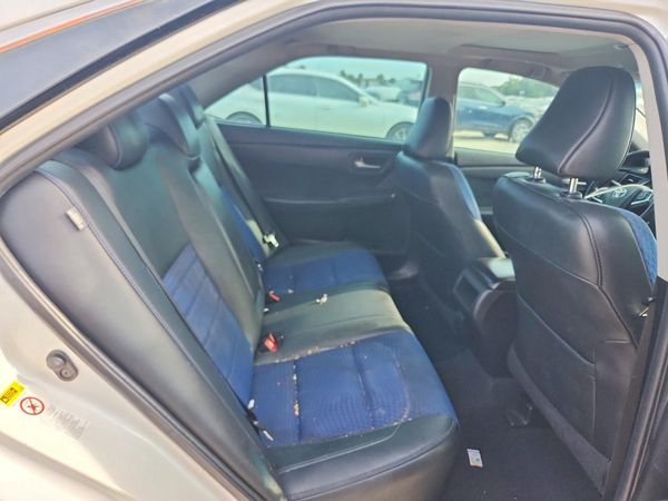 2016 TOYOTA CAMRY