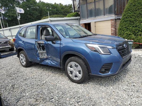 2023 SUBARU FORESTER