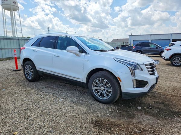 2017 CADILLAC XT5 Luxury
