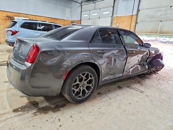 2018 CHRYSLER 300