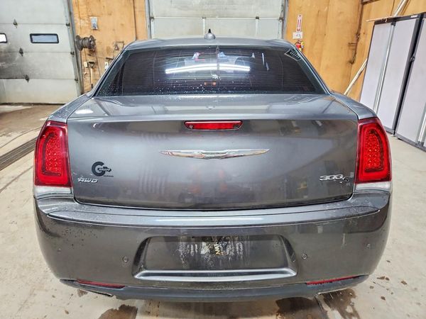 2018 CHRYSLER 300